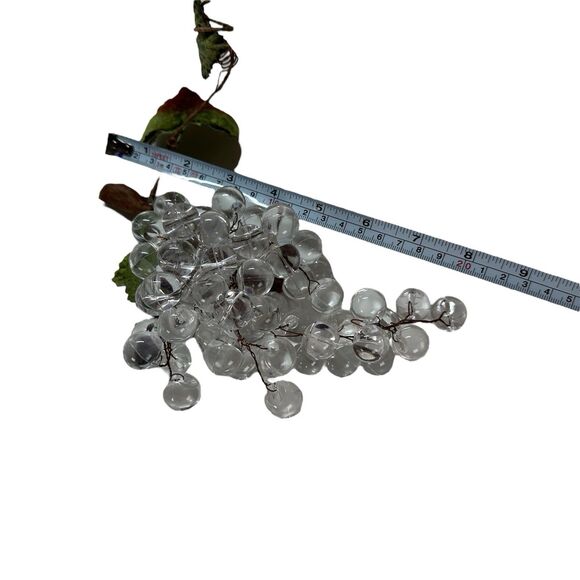 Vintage MCM Acrylic Lucite Clear Grape Cluster Fruit with Leaves Decor Retro - Picture 6 of 6